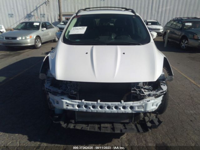 1FMCU9G92FUC64540 Ford ESCAPE SE