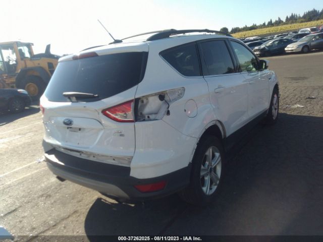 1FMCU9G92FUC64540 Ford ESCAPE SE