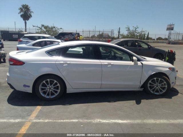 3FA6P0SU3KR174188 Ford Fusion Energi Titanium