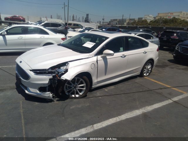 3FA6P0SU3KR174188 Ford Fusion Energi Titanium