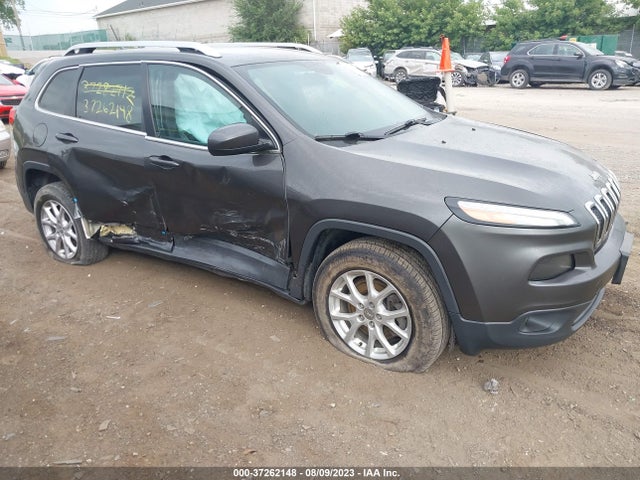 1C4PJMCS2FW530136 Jeep Cherokee Latitude