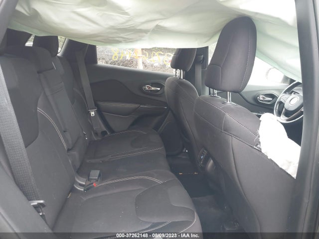 1C4PJMCS2FW530136 Jeep Cherokee Latitude