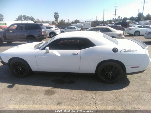 2C3CDZAG5JH280615 Dodge Challenger Sxt Plus