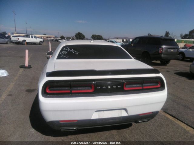 2C3CDZAG5JH280615 Dodge Challenger Sxt Plus