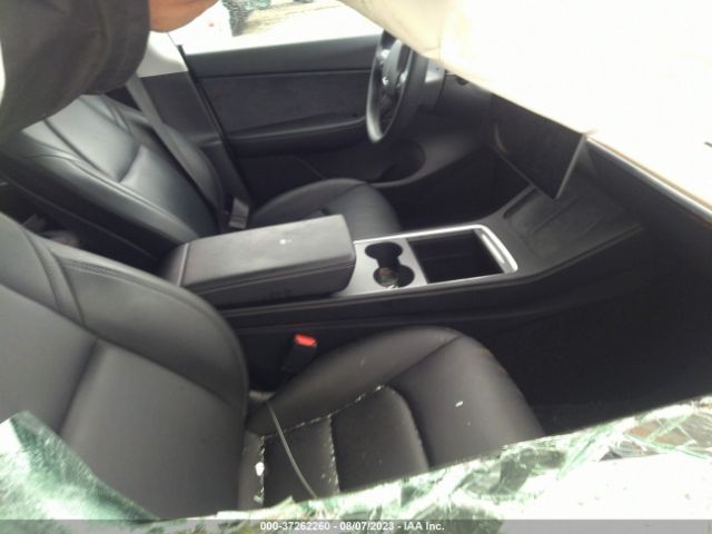 5YJYGDEE8MF193998 Tesla Model Y Long Range