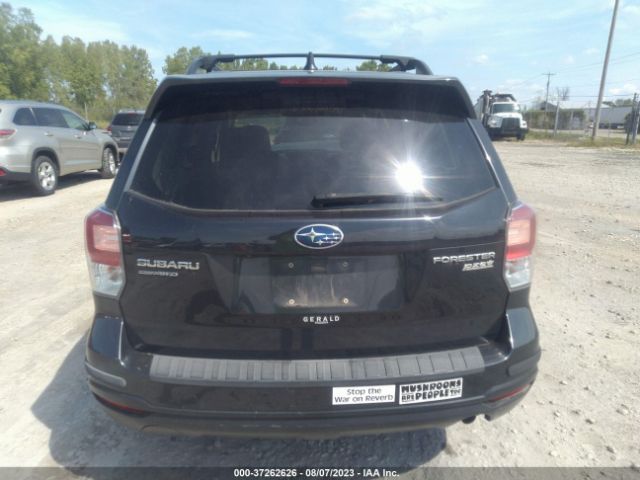 JF2SJAEC5HG492513 Subaru Forester Premium