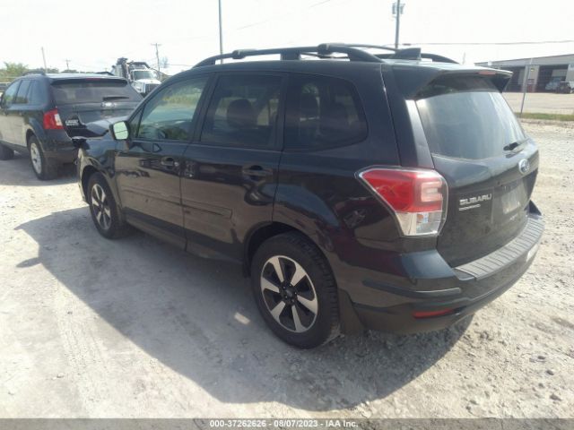 JF2SJAEC5HG492513 Subaru Forester Premium