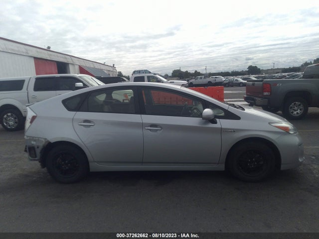 Toyota Prius Four 2015 JTDKN3DU5F1998044 Image 13