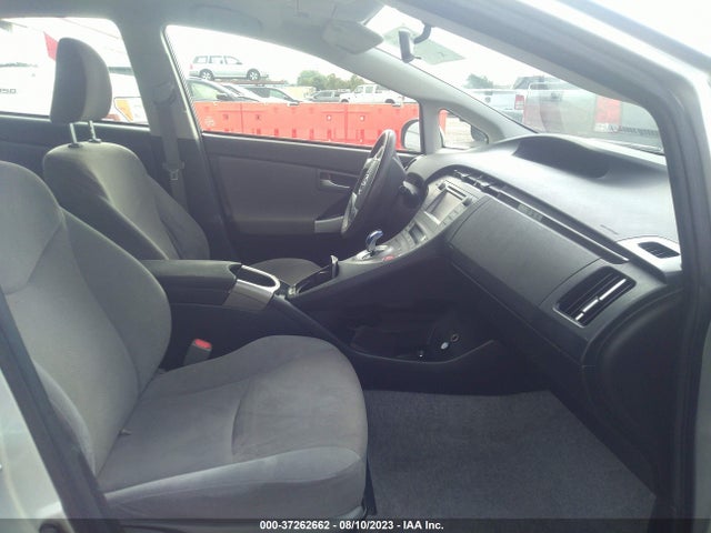 Toyota Prius Four 2015 JTDKN3DU5F1998044 Image 5