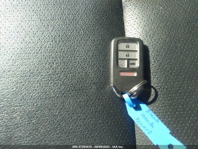 2017 HONDA ACCORD SEDAN EX-L VIN: 1HGCR2F8XHA043201