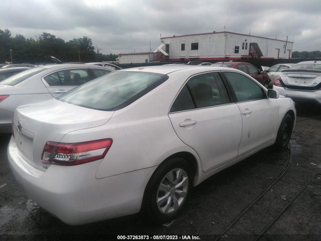 2011 TOYOTA CAMRY VIN: 4T1BF3EK2BU658042