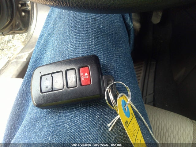 2015 TOYOTA COROLLA LE VIN: 2T1BURHE5FC363491