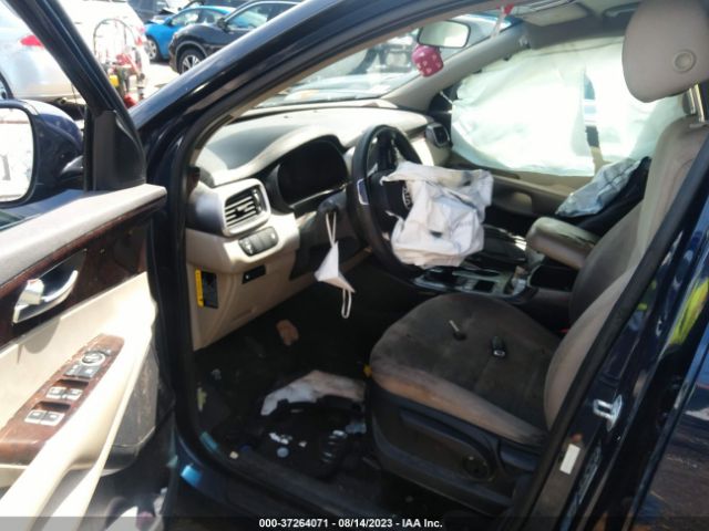 5XYPGDA57JG343671 KIA Sorento Lx V6