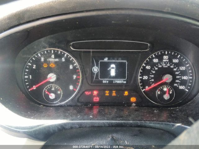 5XYPGDA57JG343671 KIA Sorento Lx V6