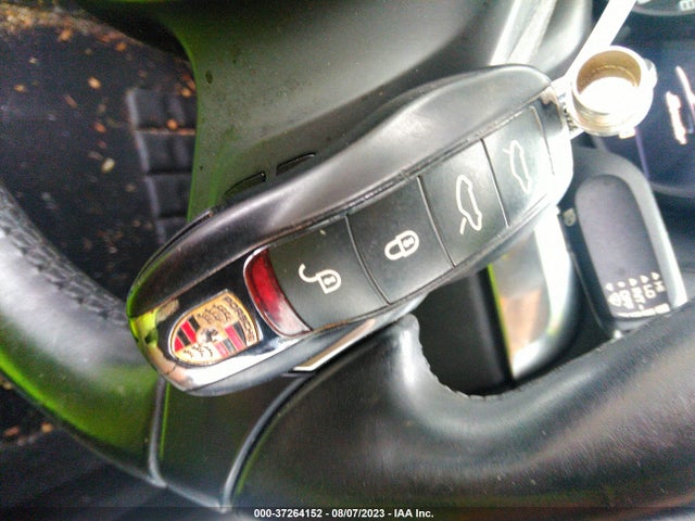 2016 Porsche Boxster, VIN: WP0CA2A85GS120482