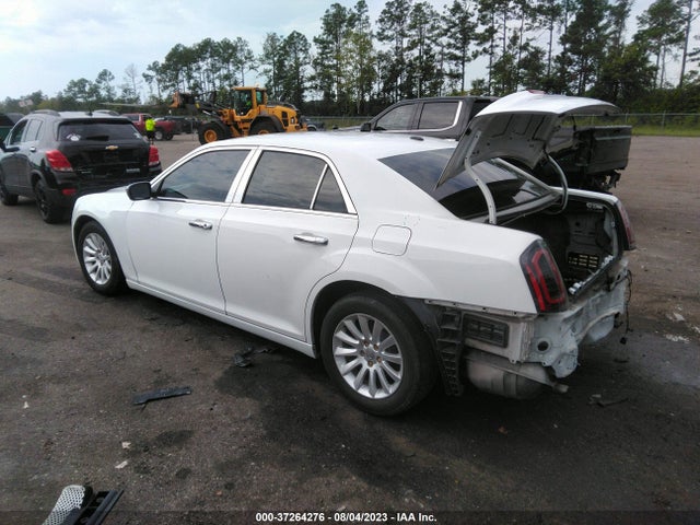 Chrysler 300 2014 2C3CCAAG6EH243888 Image 3