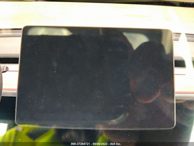 5YJYGDEE8MF145563 Tesla Model Y Long Range