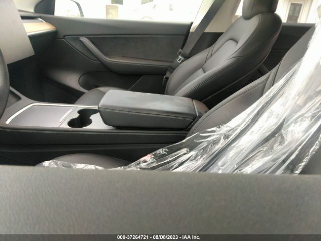 5YJYGDEE8MF145563 Tesla Model Y Long Range