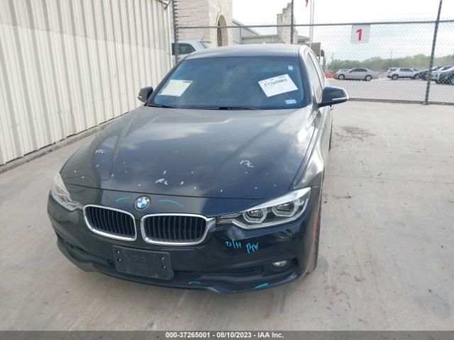 WBA8E1G57JNU90949 BMW 3 Series 320i