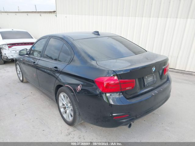 WBA8E1G57JNU90949 BMW 3 Series 320i