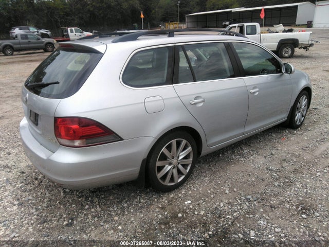 2010 VOLKSWAGEN JETTA SPORTWAGEN SE VIN: 3VWTZ7AJ9AM700162