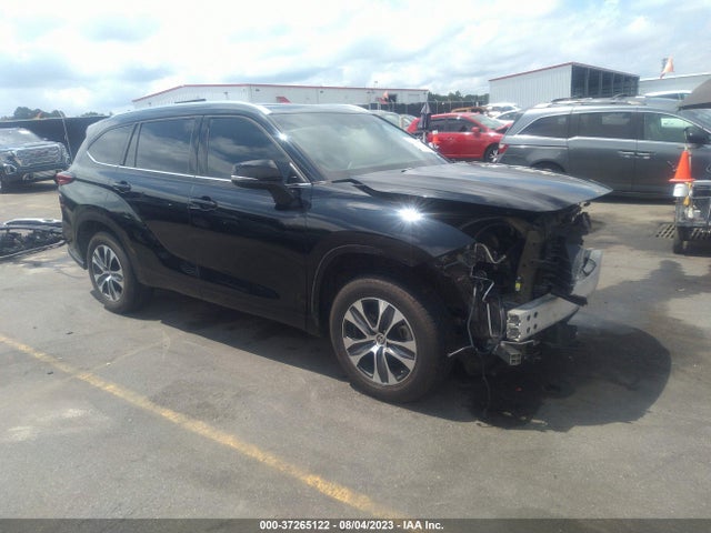 2021 TOYOTA HIGHLANDER XLE VIN: 5TDGZRAH2MS515856
