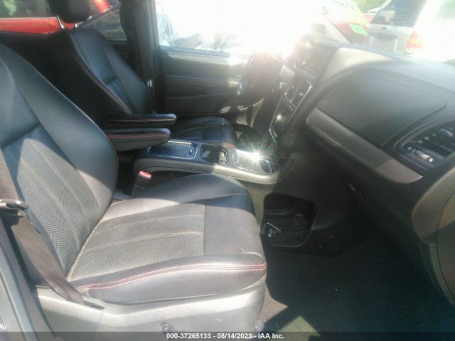 2C4RDGEG8KR676750 Dodge Grand Caravan Gt