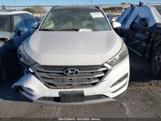 KM8J33A26HU568184 Hyundai Tucson Value