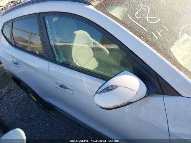 KM8J33A26HU568184 Hyundai Tucson Value