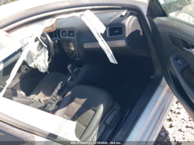 3VWD17AJ6FM298474 Volkswagen Jetta 1.8t Se