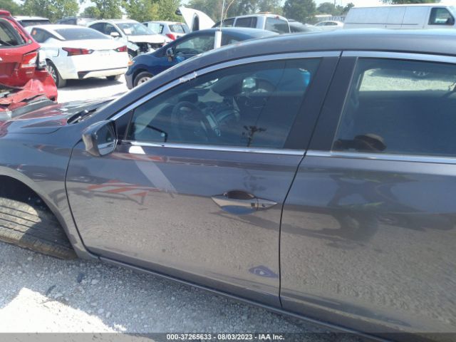 19UDE2F7XLA010599 Acura Ilx Pkg
