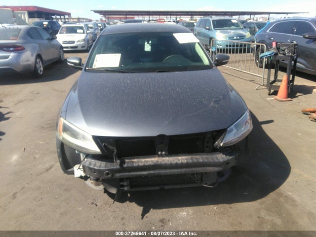 3VWD17AJ4EM241513 Volkswagen Jetta Sedan Se