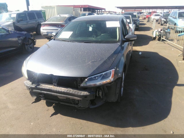 3VWD17AJ4EM241513 Volkswagen Jetta Sedan Se