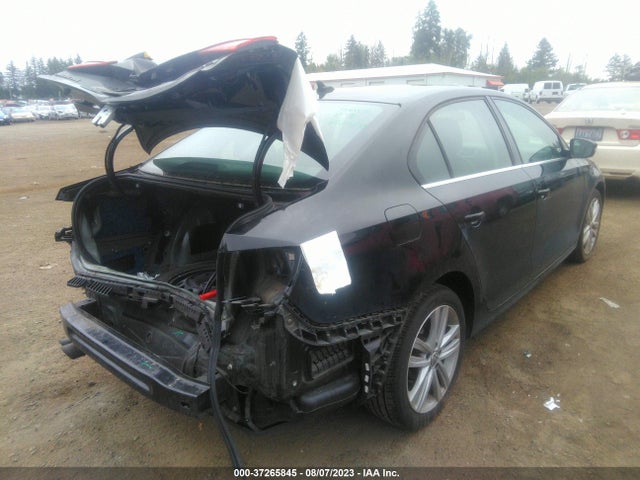 3VW3A7AJXFM291149 Volkswagen Jetta Sedan 2.0l Tdi Sel