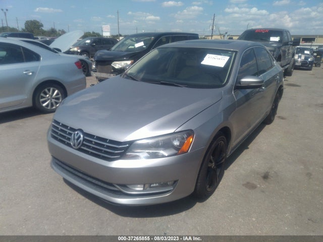 1VWBN7A30EC080639 Volkswagen Passat Tdi Se W/sunroof & Nav