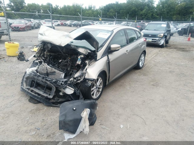 2016 FORD FOCUS SE VIN: 1FADP3K2XGL269277