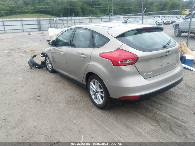 2016 FORD FOCUS SE VIN: 1FADP3K2XGL269277