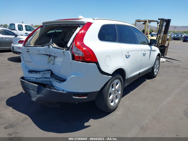 2013 VOLVO XC60 3.2L VIN: YV4952DL2D2373153