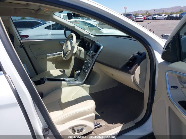 2013 VOLVO XC60 3.2L VIN: YV4952DL2D2373153