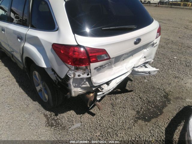 4S4BRBPC4E3247811 Subaru Outback 2.5i Limited