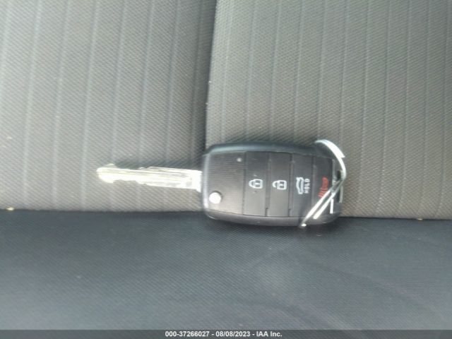 KNAFX4A60E5209665 KIA FORTE LX