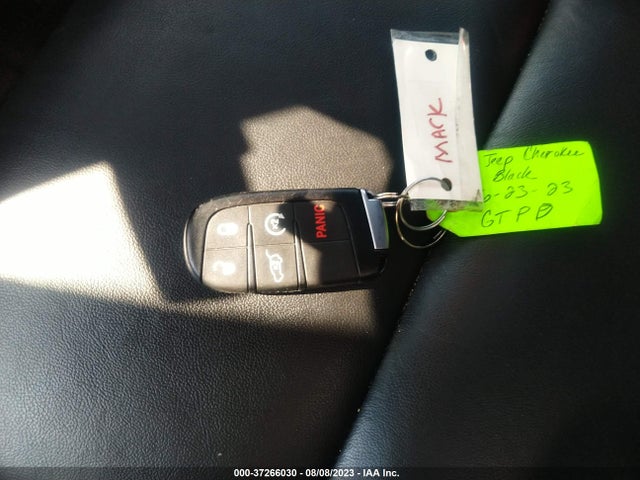 2020 JEEP GRAND CHEROKEE LIMITED VIN: 1C4RJFBT0LC158081