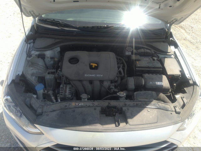 2018 HYUNDAI ELANTRA SE VIN: KMHD74LF4JU519305