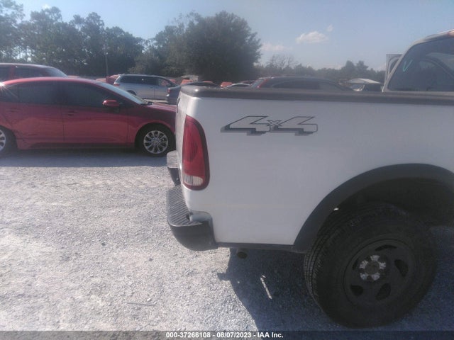 2001 FORD F-150 XL/XLT VIN: 2FTRF18WX1CB06454