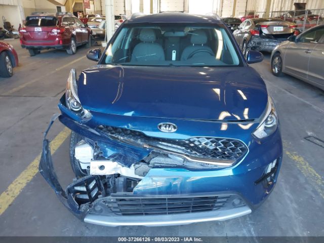 KNDCB3LC4M5464268 KIA NIRO LX