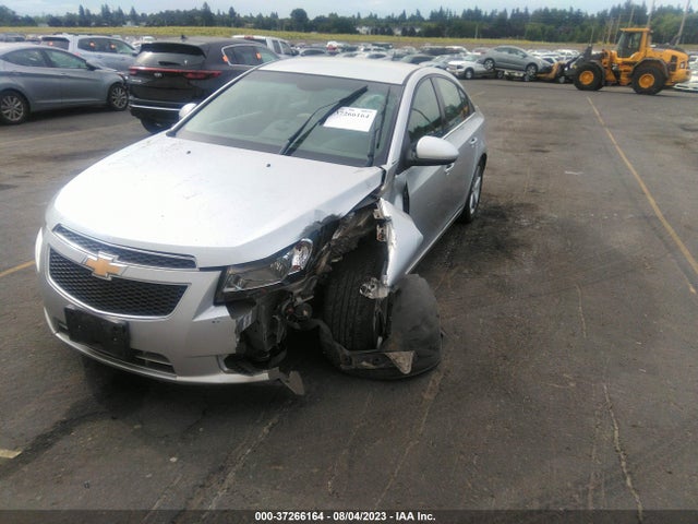 Chevrolet Cruze 2lt 2014 1G1PE5SB6E7381789 Image 2