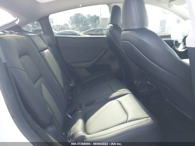 Tesla Model Y Long Range 2023 7SAYGDEE5PA126313 Image 16