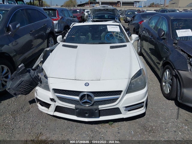 2014 Mercedes-Benz SLK-Class, VIN: WDDPK4HA9EF094905