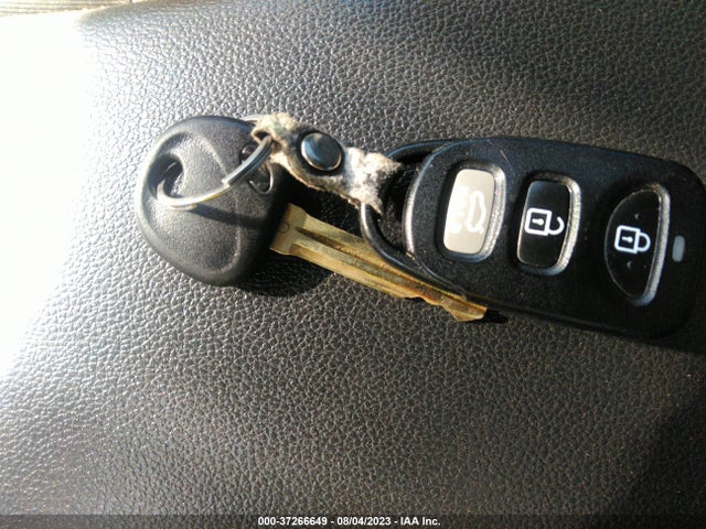 2018 HYUNDAI ELANTRA SEL VIN: KMHD84LF5JU504261