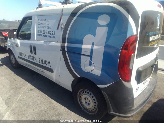 RAM Promaster City Cargo Van Tradesman 2016 ZFBERFAT7G6B64124 Image 3